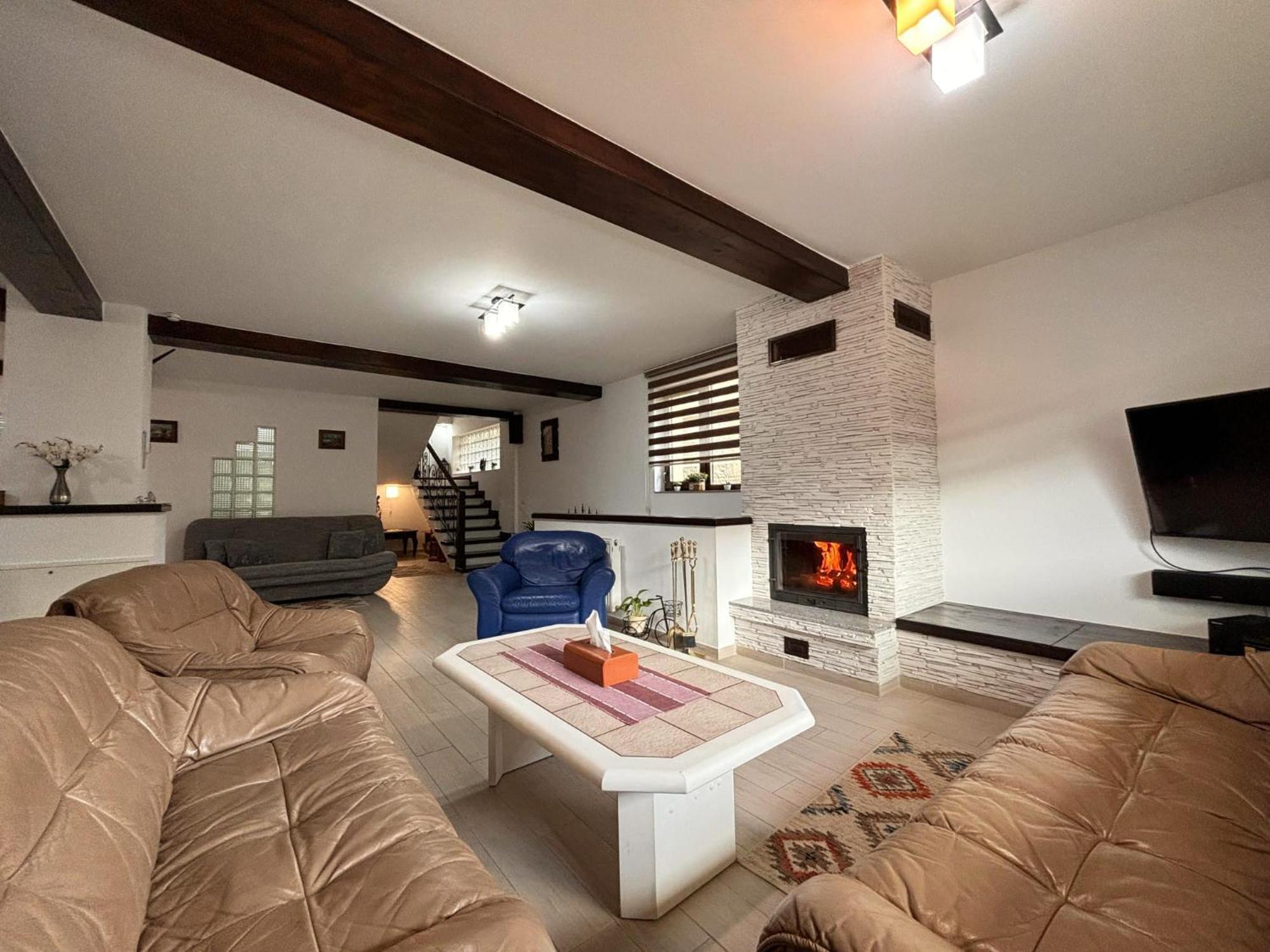 Skyline Villa Azuga Ngoại thất bức ảnh